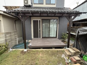 外壁の次は庭へ!ウッドデッキで叶える「もう一つのリビング」と、快適さ倍増の屋根の魔法✨